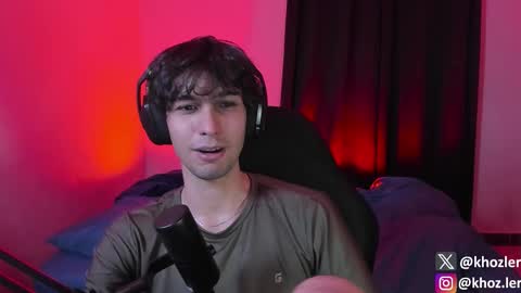 Snapshot of khozler_ chatting on 10/31/25, 04:02 khozler_ online show from 10/31/25, 04:02