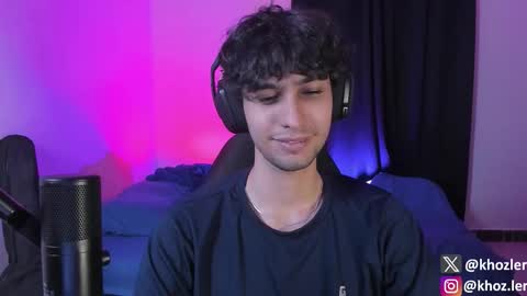 Snapshot of khozler_ chatting on 11/10/25, 02:32 khozler_ online show from 11/10/25, 02:32