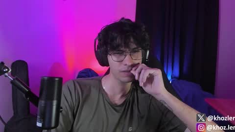 Snapshot of khozler_ chatting on 11/12/25, 03:40 khozler_ online show from 11/12/25, 03:40