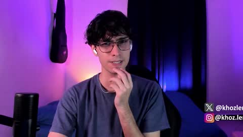 Snapshot of khozler_ chatting on 11/17/25, 03:56 khozler_ online show from 11/17/25, 03:56