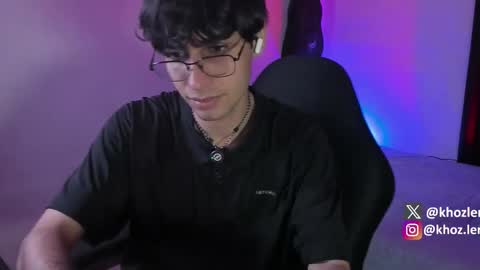 Snapshot of khozler_ chatting on 12/01/25, 03:55 khozler_ online show from 12/01/25, 03:55