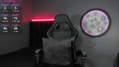 Khriss brown online show from 11/04/25, 09:36