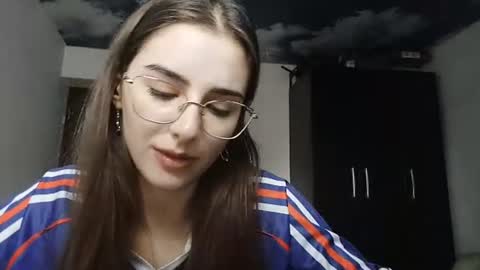 Violet online show from 07/08/26, 11:58