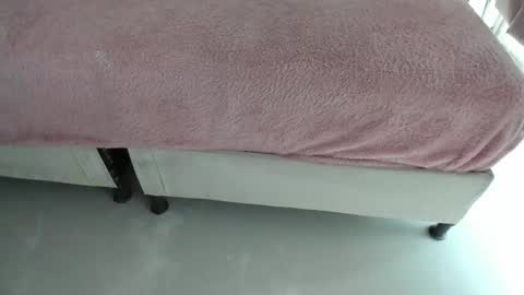    N         M online show from 10/16/25, 11:33