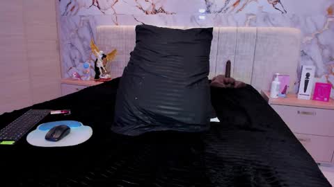    N         M online show from 11/08/25, 11:25