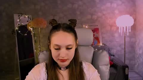 Kiana online show from 05/18/26, 08:03