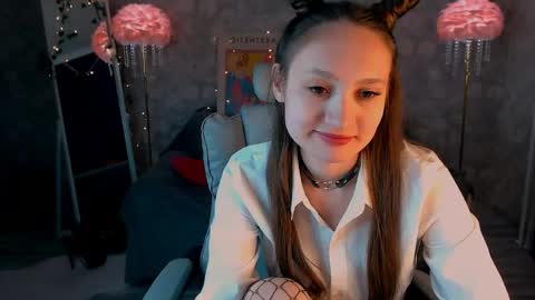 Kiana online show from 05/19/26, 09:10