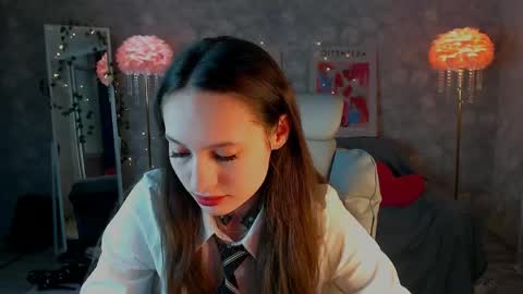 Kiana online show from 05/20/26, 07:20