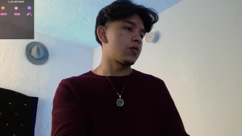 Adrian  Chlloe online show from 11/28/25, 09:50