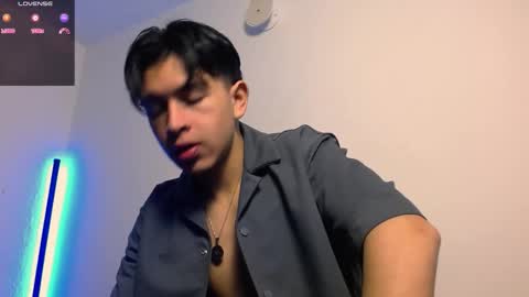 Adrian  Chlloe online show from 12/05/25, 04:03