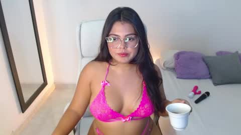 Kiara Evans online show from 01/28/25, 11:17