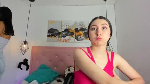 Snapshot of kiara__white chatting on 10/16/25, 12:28 Kiara online show from 10/16/25, 12:28