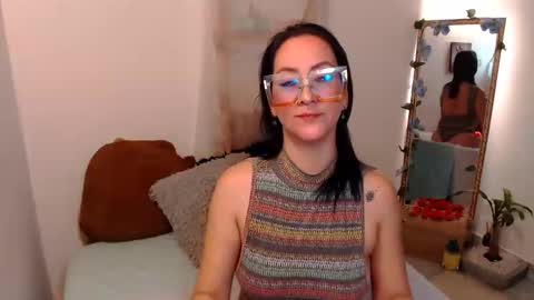 Kiara Bermont online show from 12/17/24, 07:59