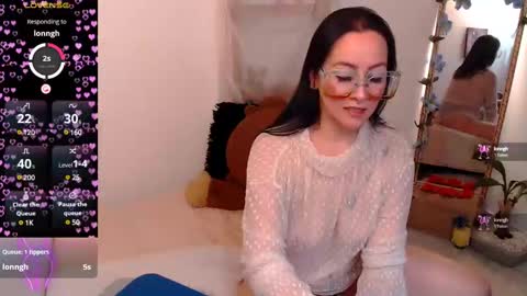 Kiara Bermont online show from 01/05/25, 06:13