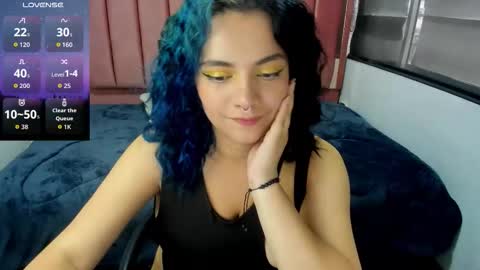 Snapshot of kiara_cruz__ chatting on 09/27/25, 08:36 kiara Cruz online show from 09/27/25, 08:36