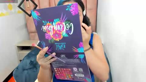 Snapshot of kiara_cruz__ chatting on 10/16/25, 08:21 kiara Cruz online show from 10/16/25, 08:21