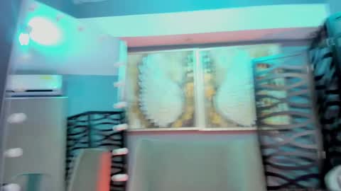 Snapshot of kiara_curls chatting on 05/02/26, 11:26 Kiara online show from 05/02/26, 11:26
