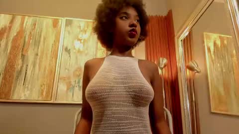 Snapshot of kiara_curls chatting on 05/18/26, 11:49 Kiara online show from 05/18/26, 11:49