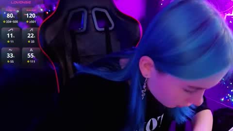 Kira online show from 09/23/25, 08:56