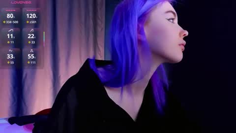 Kira online show from 11/08/25, 09:35