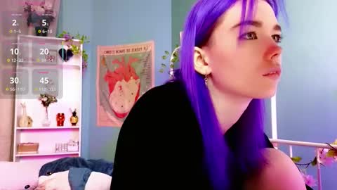 Kira online show from 11/11/25, 09:26