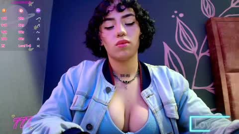 KIARA FOX online show from 05/16/26, 07:56