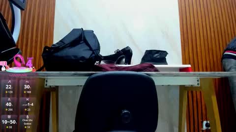 Kiara Zahiri online show from 09/26/25, 11:03