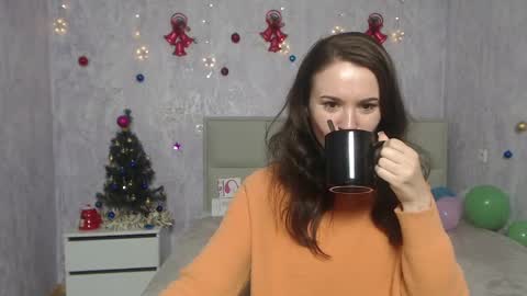 Snapshot of kiaracriegs chatting on 01/13/25, 03:34 Kara online show from 01/13/25, 03:34