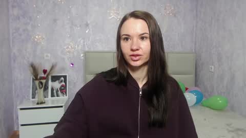 Snapshot of kiaracriegs chatting on 01/15/25, 07:12 Kara online show from 01/15/25, 07:12