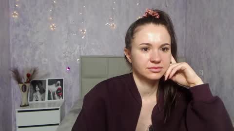 Snapshot of kiaracriegs chatting on 01/16/25, 01:37 Kara online show from 01/16/25, 01:37
