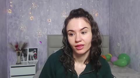 Snapshot of kiaracriegs chatting on 01/19/25, 02:25 Kara online show from 01/19/25, 02:25