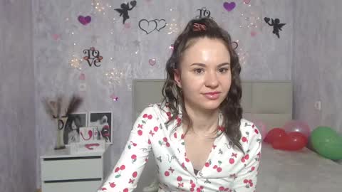 Snapshot of kiaracriegs chatting on 02/03/25, 01:09 Kara online show from 02/03/25, 01:09