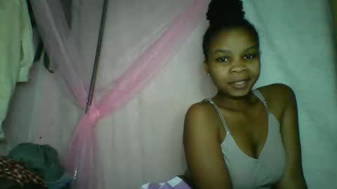 Snapshot of kiarah_69 chatting on 05/15/26, 01:01 kiarah 69 online show from 05/15/26, 01:01