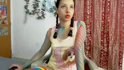 kiaralenon online show from 03/18/26, 02:26