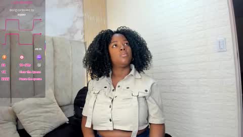 Snapshot of kiarazafira chatting on 09/13/25, 10:15 kiarazafira online show from 09/13/25, 10:15