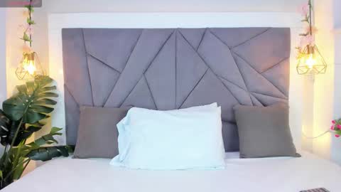 kiarha  online show from 10/14/25, 11:22