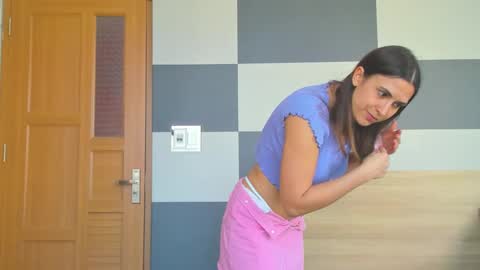 Snapshot of kiera_thomas chatting on 02/03/25, 08:46 KIERA 31 online show from 02/03/25, 08:46