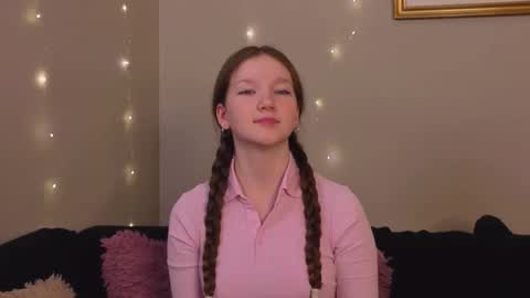 Snapshot of kierakiller chatting on 12/01/25, 07:57 Melvi online show from 12/01/25, 07:57