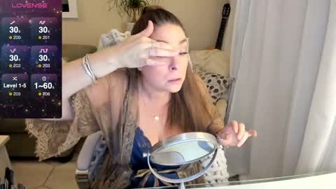 Snapshot of kierareines chatting on 02/02/25, 04:37 Kiera Reines online show from 02/02/25, 04:37