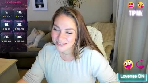 Snapshot of kierareines chatting on 11/20/25, 12:33 Kiera Reines online show from 11/20/25, 12:33