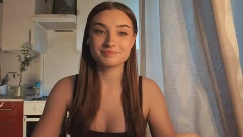 Snapshot of kierstentates chatting on 06/05/26, 02:34 Ola my name is Lissa Lets hit 10 Thumbs Up together online show from 06/05/26, 02:34