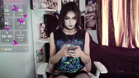 Snapshot of kiiller_queen chatting on 01/08/26, 05:15 kenny online show from 01/08/26, 05:15