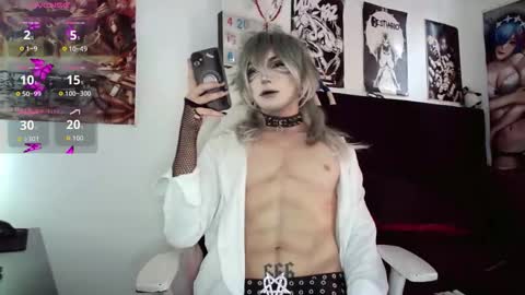 Snapshot of kiiller_queen chatting on 02/12/26, 05:52 kenny online show from 02/12/26, 05:52