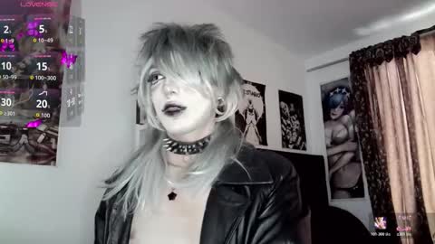 Snapshot of kiiller_queen chatting on 03/05/26, 08:16 kenny online show from 03/05/26, 08:16