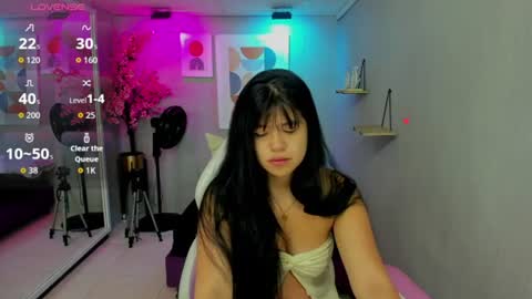 Kitty online show from 07/17/26, 12:23
