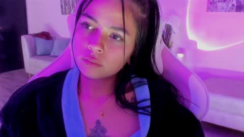 kIKI online show from 01/08/25, 09:32