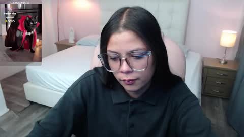 Snapshot of kiki_cams chatting on 09/17/25, 12:51 kIKI online show from 09/17/25, 12:51