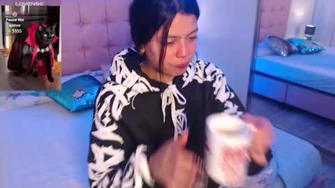 Snapshot of kiki_cams chatting on 09/30/25, 11:37 kIKI online show from 09/30/25, 11:37