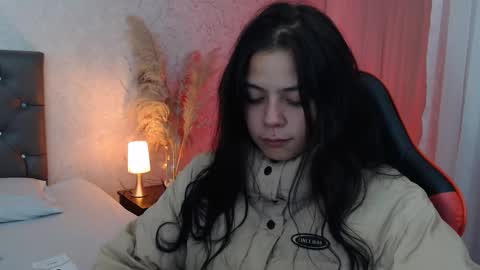 Snapshot of kiki_cams chatting on 03/03/26, 04:40 kIKI online show from 03/03/26, 04:40