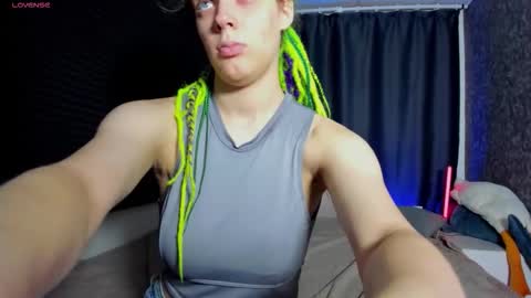 Kiki online show from 10/09/25, 10:02